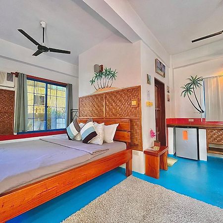 Apo Diver Beach Resort San Juan  Luaran gambar