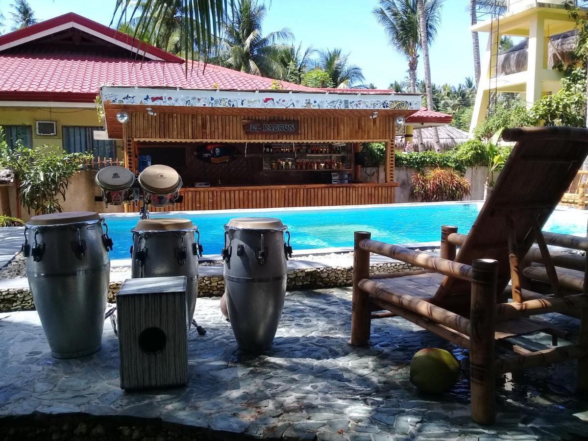 Apo Diver Beach Resort San Juan  Luaran gambar