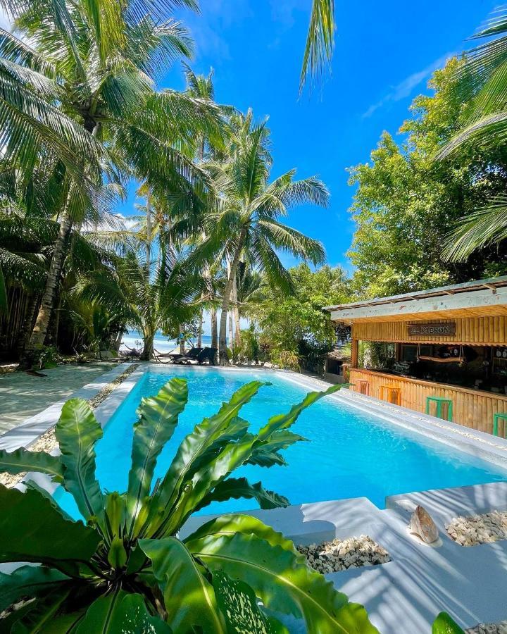 Apo Diver Beach Resort San Juan  Luaran gambar