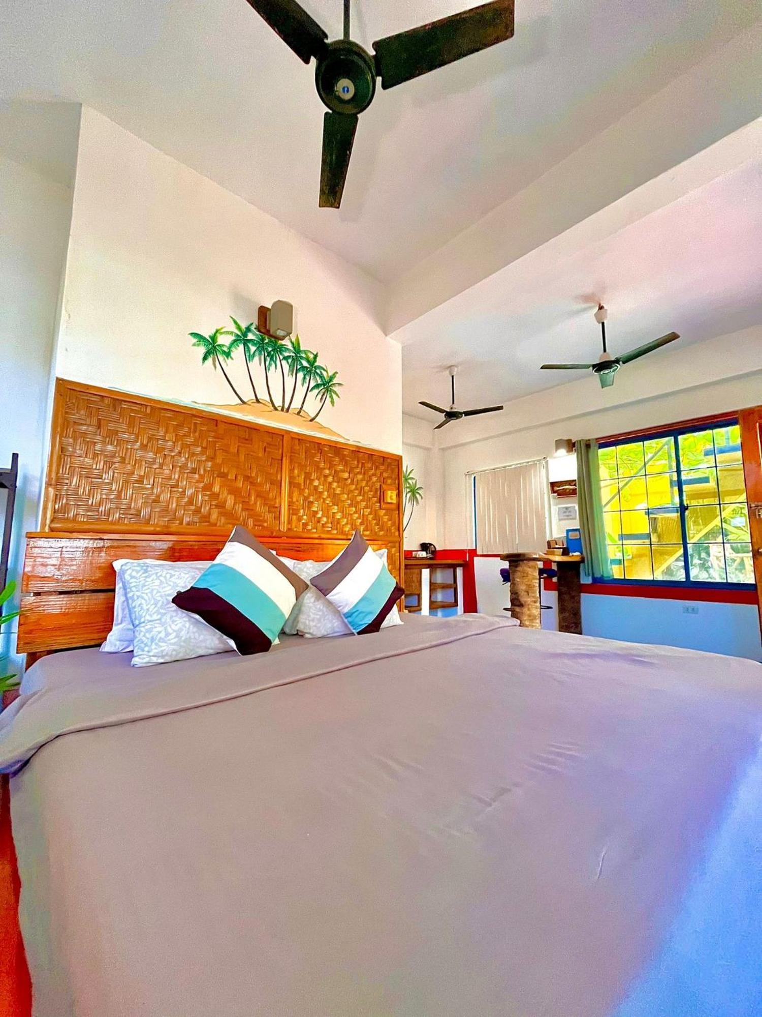 Apo Diver Beach Resort San Juan  Luaran gambar