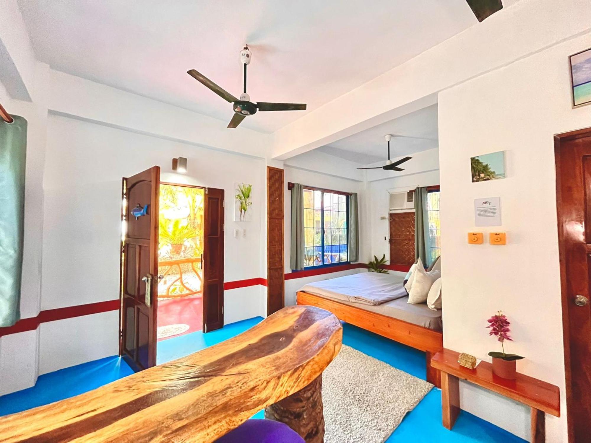 Apo Diver Beach Resort San Juan  Luaran gambar